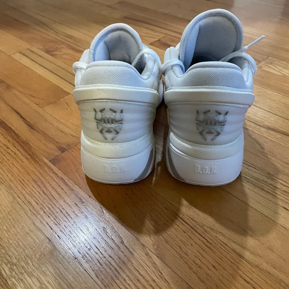 Adidas Men's Cloud White D.O.N. Issue #2 GCA Sneakers Size 9.5 (Like New) - Picture 3 of 4